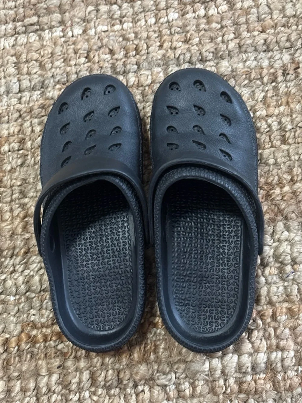 Unlisted lightweight slip